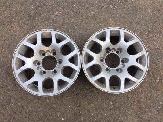 ขายล้อแม็กเก่าญี่ปุ่น ISUZU VEGA ขอบ 15 2 ล้อ ราคา 1,900 บาท ราคาถูกๆๆจร้า ขายล้อแม็กเก่าญี่ปุ่น ISUZU VEGA ขอบ 15 2 ล้อ ราคา 1,900 บาท ราคาถูกๆๆจร้า