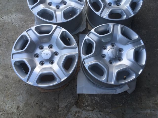 ขายแมกซ์ฟอร์ด ขอบ 17 กว้าง8นิ้ว 6รู สภาพใหม่มาก