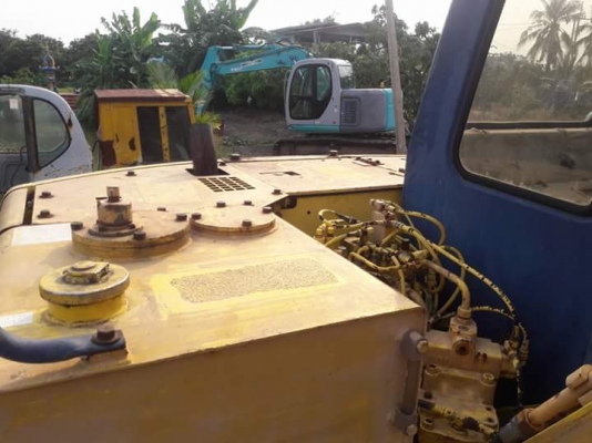 ขายจ้า..KOBELCO SK60-1 มาร์คทรี  เก่านอกแท้  เดิมๆๆ  เครื่องปั๊มดี  ไฟฟ้าครบ  พร้อมใช้  โทร 089-3818694  ดวงนภา