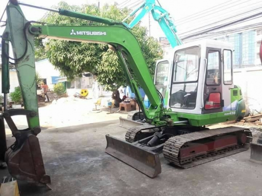ขายจ้า..MITSUBISHI MM45B  เก่านอกแท้  เดิมๆๆ  เครื่องปั๊มดี  2,XXX  ชั่วโมง  พร้อมใช้  โทร 089-3818694  ดวงนภา
