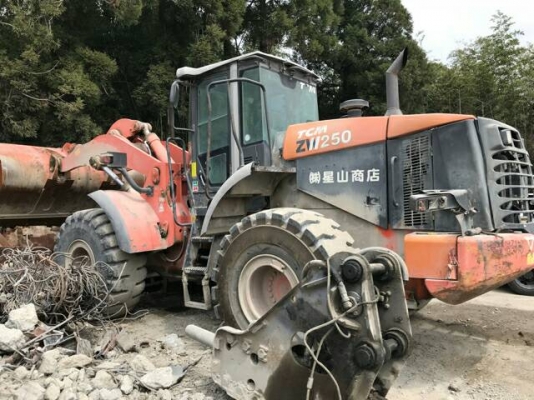 ขายรถตัก ยี่ห้อTCM รุ่น ZW250