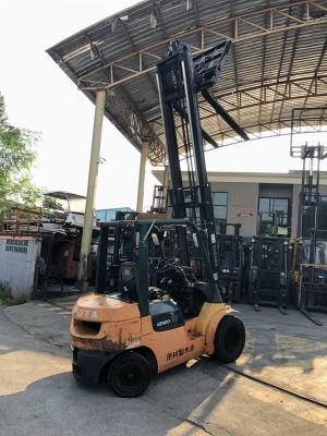 TOYOTA 7FD20 S/N:7FD25-25391 TOYOTA 7FD20 S/N:7FD25-25391