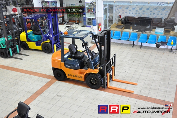 ขายรถโฟล์คลิฟท์มือสอง TOYOTA รุ่น 7FD30-18102 นำเข้าจากประเทศญี่ปุ่น 100\% ไม่เคยใช้งานในไทย ขายรถโฟล์คลิฟท์มือสอง TOYOTA รุ่น 7FD30-18102 นำเข้าจากประเทศญี่ปุ่น 100\% ไม่เคยใช้งานในไทย