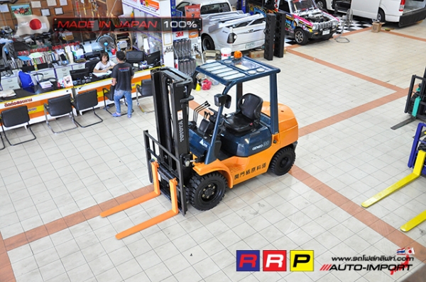 ขายรถโฟล์คลิฟท์มือสอง TOYOTA รุ่น 7FD30-18102 นำเข้าจากประเทศญี่ปุ่น 100\% ไม่เคยใช้งานในไทย ขายรถโฟล์คลิฟท์มือสอง TOYOTA รุ่น 7FD30-18102 นำเข้าจากประเทศญี่ปุ่น 100\% ไม่เคยใช้งานในไทย