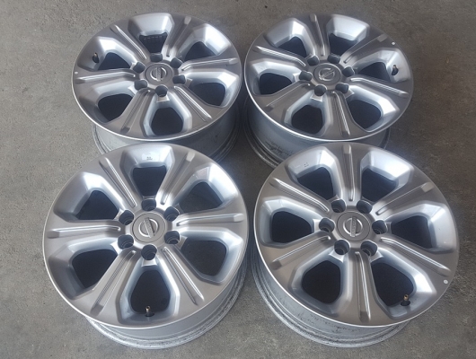 ขายล้อ Navara ขอบ16  NP300  4 ล้อ