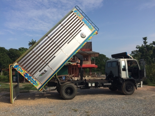 ขาย รถหกล้อดั้มเกษตร HENO 195 แรง