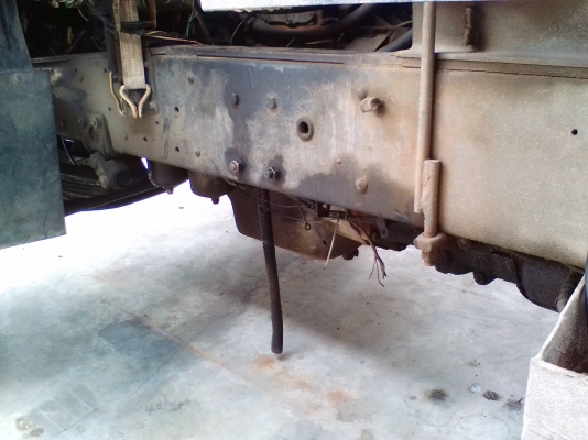 ขายด่วนสิบล้อหัวลาก เพลาเดียวก๊าช cng 8ถัง คัทซีKT 925 เครื่อง k13d 260แรงม้า