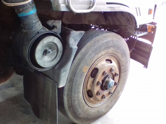ขายด่วนสิบล้อหัวลาก เพลาเดียวก๊าช cng 8ถัง คัทซีKT 925 เครื่อง k13d 260แรงม้า