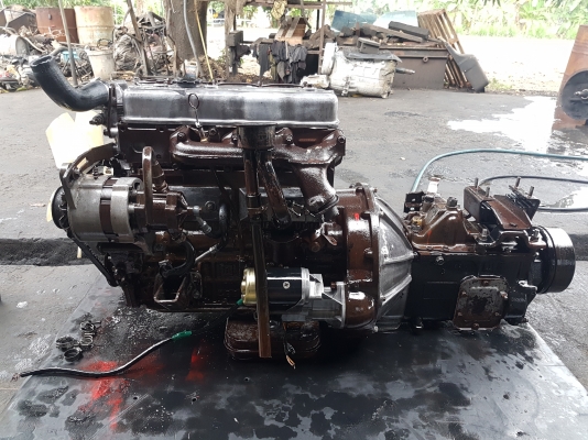 ขายเครื่องยนต์อีซุซุ100แรงพร้อมเกียร์ ขายเครื่องยนต์อีซุซุ100แรงพร้อมเกียร์
