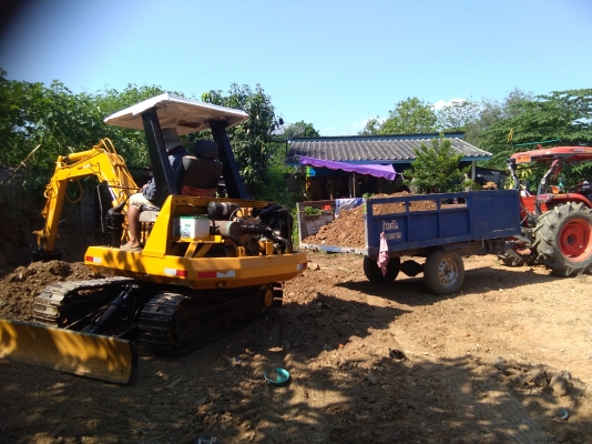 ขาย165000รถแบคร์โคPC30โคมาสุ รุ้น5 รถตกแต่งให้ใหม่พร้อมใช้งานส่งฟรี สนใจโทรมาสอบถ่ามได้ครับ081-0118032ต้นบ้านไร่อุทัยธานี