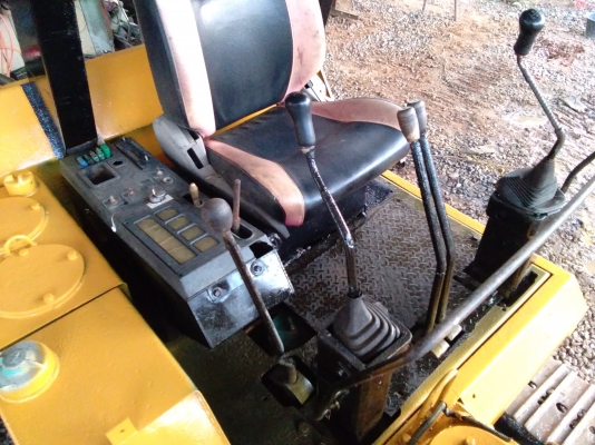 ขาย165000รถแบคร์โคPC30โคมาสุ รุ้น5 รถตกแต่งให้ใหม่พร้อมใช้งานส่งฟรี สนใจโทรมาสอบถ่ามได้ครับ081-0118032ต้นบ้านไร่อุทัยธานี