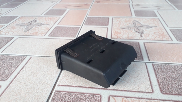 ช่องเก็บของ AUDI A4