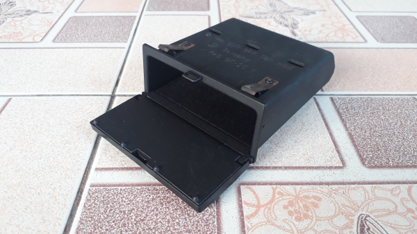 ช่องเก็บของ AUDI A4