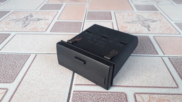 ช่องเก็บของ AUDI A4