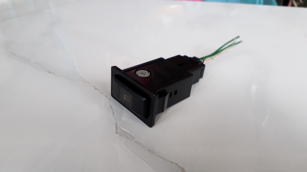 สวิทช์ไฟตัดหมอก TOYOTA ทรงแนวนอน แบบมีขอบ