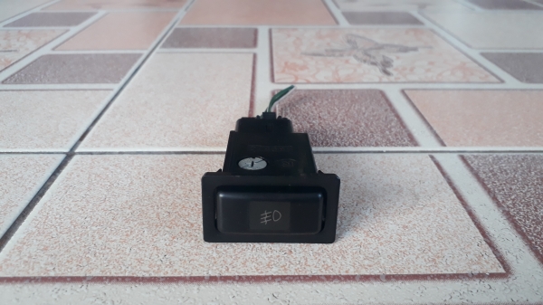 สวิทช์ไฟตัดหมอก TOYOTA ทรงแนวนอน แบบมีขอบ