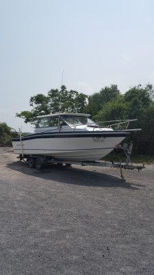 ขายเรือBayliner Hardtop 26 ft.Tel.081-9339467
