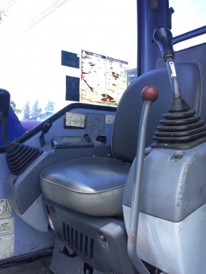 รถแบคโฮ KOMATSU PC 75 UU-3 ชั่วโมงการทำงาน 08967 เลขตัวรถ 15617 รถแบคโฮ KOMATSU PC 75 UU-3 ชั่วโมงการทำงาน 08967 เลขตัวรถ 15617