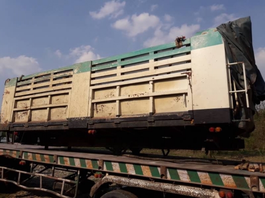 ขายกระบะดั้ม ถอดออกจากสิบล้อ ครบชุดพร้อมกระบอกดั้ม มีหลายตัวขาย