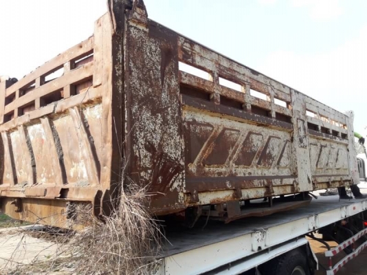 ขายกระบะดั้ม ถอดออกจากสิบล้อ ครบชุดพร้อมกระบอกดั้ม มีหลายตัวขาย