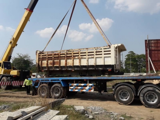 ขายกระบะดั้ม ถอดออกจากสิบล้อ ครบชุดพร้อมกระบอกดั้ม มีหลายตัวขาย