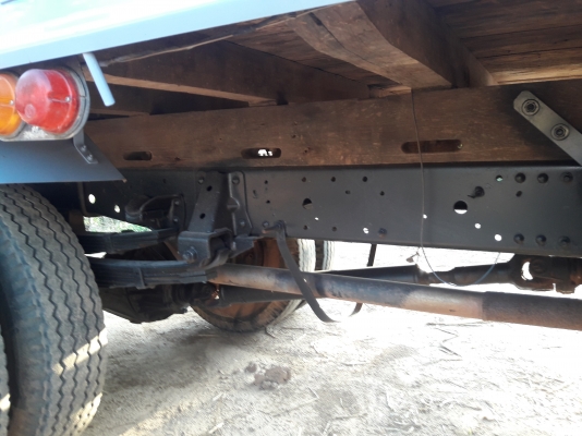 รถบรรทุกหกล้อ ISUZU NKR 110 ปี 44 รถห้างแท้ แอร์เย็น