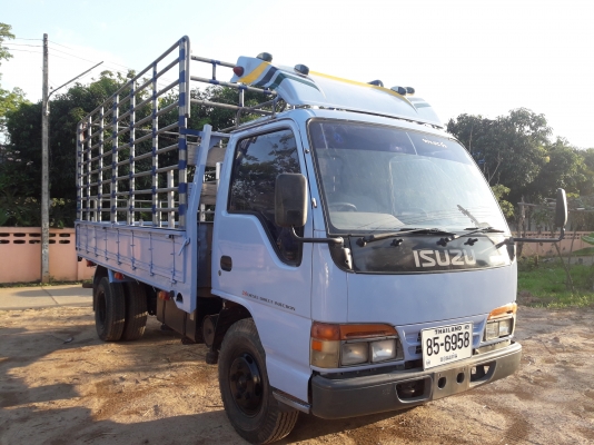 รถบรรทุกหกล้อ ISUZU NKR 110 ปี 44 รถห้างแท้ แอร์เย็น