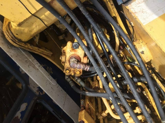 KOMATSU PC60-6 รถสวย เครื่องดี ปั้มดี ไม่มีโหลด ทำงานปกติ พร้อมใช้งาน ราคาคุยได้ 0872976734 KOMATSU PC60-6 รถสวย เครื่องดี ปั้มดี ไม่มีโหลด ทำงานปกติ พร้อมใช้งาน ราคาคุยได้ 0872976734