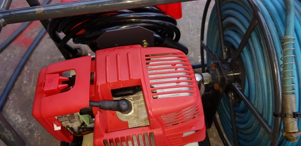 ปั้มฉีดยาเครื่อง 4 จังหวะพร้อมสาย