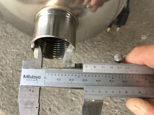 ขายปั้มน้ำแรงดันสูงหัวปั้มสแตนเลส Ebara 0.9HP. 220V ไฟบ้าน รุ่นใบพัด 3ชั้น made in Italy ขนาดเข้า 1นิ้ว ออก 1นิ้ว ของใหม่แกะกล่อง พร้อมชุดสวิทย์อิเลคโทรนิค สั่งซื้อราคาตัวละ 8,700 บาท