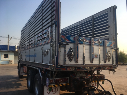 ขายรถพ่วงดั้ม360 ปี57DT วิ่งน้อย95000โล ใส่ของได้30.9ตัน