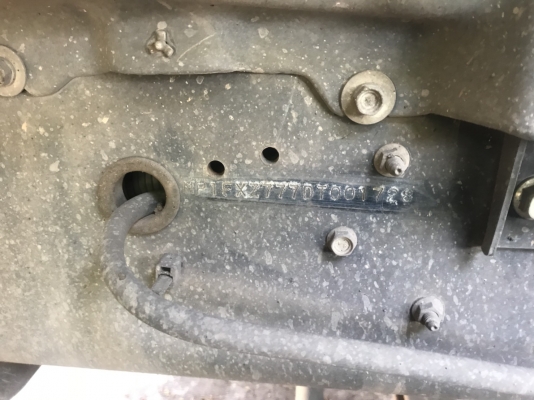 ขายรถพ่วงดั้ม360 ปี57DT วิ่งน้อย95000โล ใส่ของได้30.9ตัน