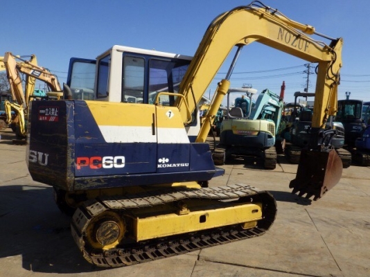 ขายรถแบคโฮ PC60-6Z นำเข้าจากญี่ปุ่นยังไม่ผ่านการใช้งานในไทยค่ะ