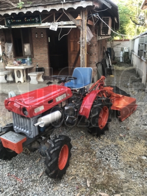 ขายด่วน kobota 2เพลา 2สูบ b5000 พร้อมโรตาลี่ ตัดหญ้า เพียง 47000  บาท