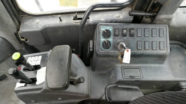 รถญี่ปุ่นเกรดA ขายถูก มาใหม่ KOMATSU WA380-5 สภาพสวย นำเข้าจากญี่ปุ่น โทร.090-986-2521 อ๊อบ