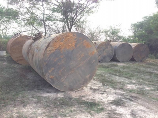 มี 7 ถัง ถังละ 68,000 บาท ถังน้ำมันขนาด 20,000 ลิตร  ยาว 6.2 เมตร สูง 2.1 เมตร  (เพิ่งเอาขึ้นมาจากพื้นดิน ปั้ม ปตท .สกลนคร)   สินค้า อยู่ จ.สกลนคร โทร 0610710295