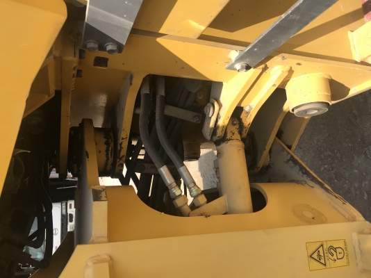 รถตักล้อยาง Komatsu Wa150-3 รถตักล้อยาง Komatsu Wa150-3