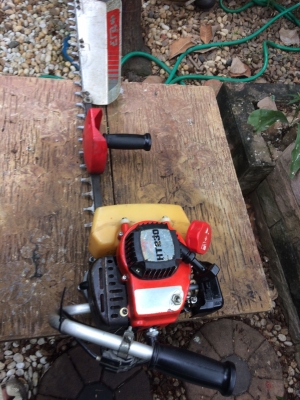 ขายเครื่องตัดแต่งกิ่ง แต่งพุ่มญี่ปุ่นแท้ แค่ 4500 บาท ขายเครื่องตัดแต่งกิ่ง แต่งพุ่มญี่ปุ่นแท้ แค่ 4500 บาท