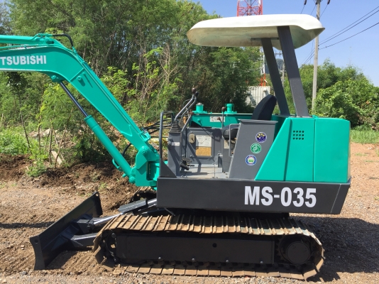 ขายรถขุดแบคโฮ MITSUBISHI MS-035 ขนาด Pc35 รถเก่านอกแท้100\% (เครื่อง4สูบ แทรคเหล็ก ระบบไว) รถพร้อมใช้งาน เอกสารใบอินวอยครบ ????ราคา 260,000 ต่อรองได้???? ☎️สนใจติดต่อ 096-3268553 (สถิตย์พันธ์) ????ID LINE : 0963268553 ????#ร้านรุ่งเจริญแทร ขายรถขุดแบคโฮ MITSUBISHI MS-035 ขนาด Pc35 รถเก่านอกแท้100\% (เครื่อง4สูบ แทรคเหล็ก ระบบไว) รถพร้อมใช้งาน เอกสารใบอินวอยครบ ????ราคา 260,000 ต่อรองได้???? ☎️สนใจติดต่อ 096-3268553 (สถิตย์พันธ์) ????ID LINE : 0963268553 ????#ร้านรุ่งเจริญแทร