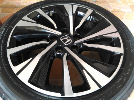ล้อแม็ก Honda Accord G9 ขอบ 18 พร้อมยาง Michelin PS3 235 45 18 ผลิตปี 2016 ล้อแม็ก Honda Accord G9 ขอบ 18 พร้อมยาง Michelin PS3 235 45 18 ผลิตปี 2016