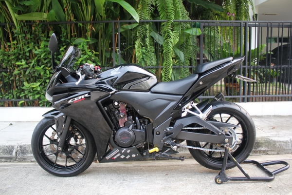 HONDA CBR500R ABS ปี 2013 ไมล์14,xxx Km HONDA CBR500R ABS ปี 2013 ไมล์14,xxx Km
