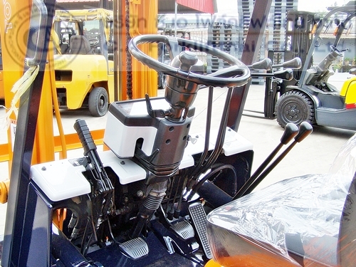 ขาย รถโฟล์คลิฟท์ TOYOTA รุ่น 5FD25