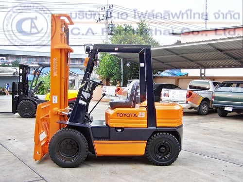 ขาย รถโฟล์คลิฟท์ TOYOTA รุ่น 5FD25