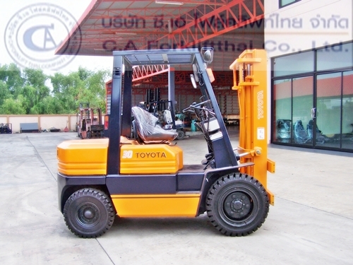 ขาย รถโฟล์คลิฟท์ TOYOTA รุ่น 5FD30