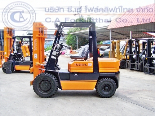 ขาย รถโฟล์คลิฟท์ TOYOTA รุ่น 5FD30