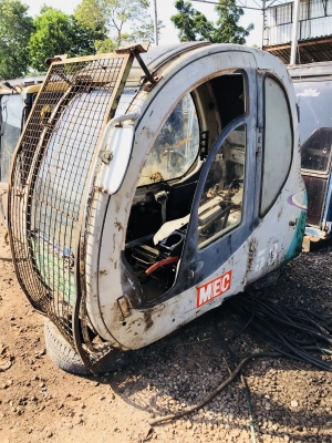 ขายหัวเก๋ง kobelco sk200-5 ตามสภาพ กระจกมีไม่ครบ สอบถามได้ครับ