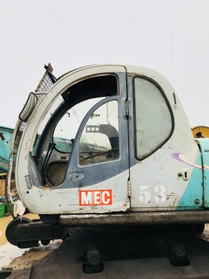 ขายหัวเก๋ง kobelco sk200-5 ตามสภาพ กระจกมีไม่ครบ สอบถามได้ครับ