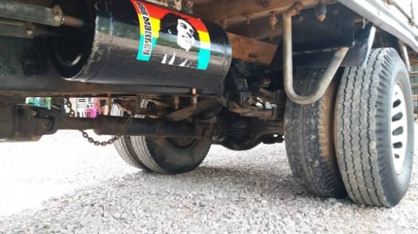 ISUZU NKR 110แรงม้า แท้ห้าง 6ล้อตู้สแตนเลส เปิดข้างได้ ท้ายได้ เครื่องดี คัทซีสวย เล่มพร้อม ราคาคุยได้ สอบถาม 0872976734