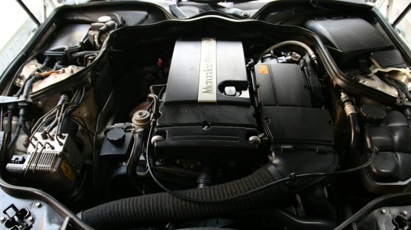 ขาย Benz E200 ปี 2003 พร้อมชุดแต่ง AMG E63