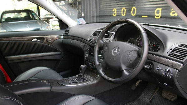 ขาย Benz E200 ปี 2003 พร้อมชุดแต่ง AMG E63